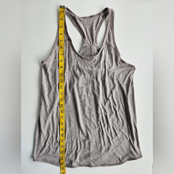 Lululemon Essential Tank Heathered Dark Chrome Size 4 Activewear Racerback Gym - Picture 11 of 13